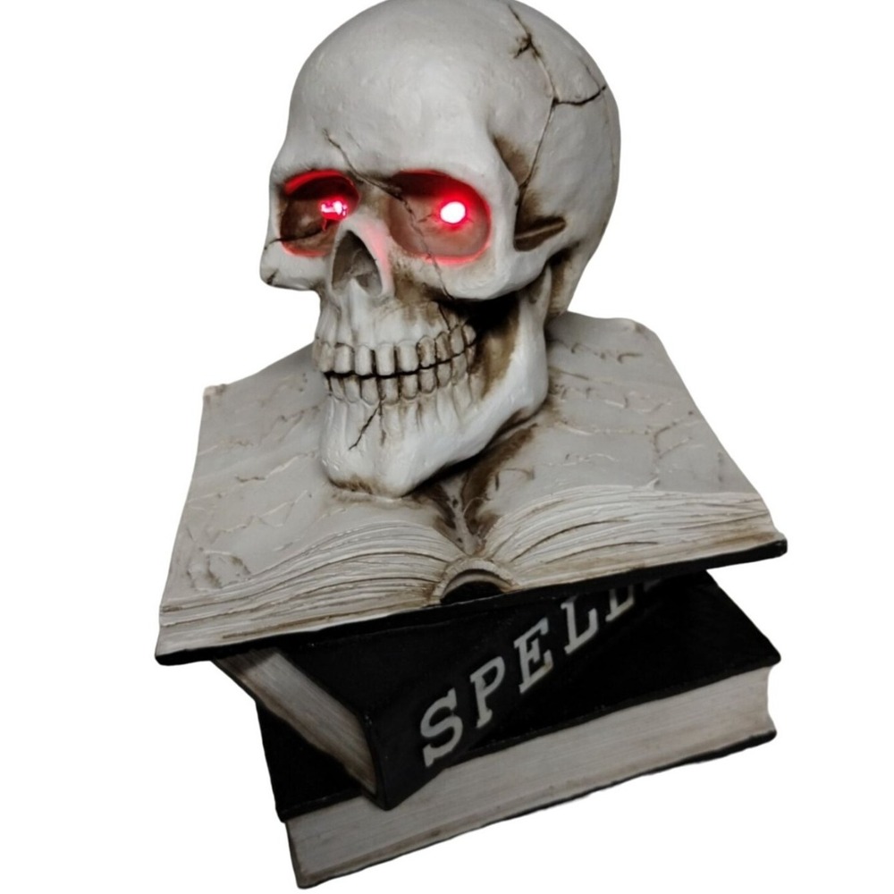 Skull on Books Halloween Decor Light Up Eyes Spell‎ Book Spooky Prop